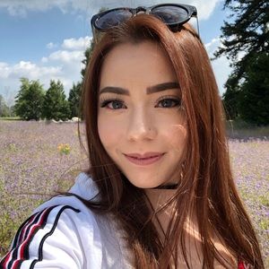 Meet your Posher, Daniela